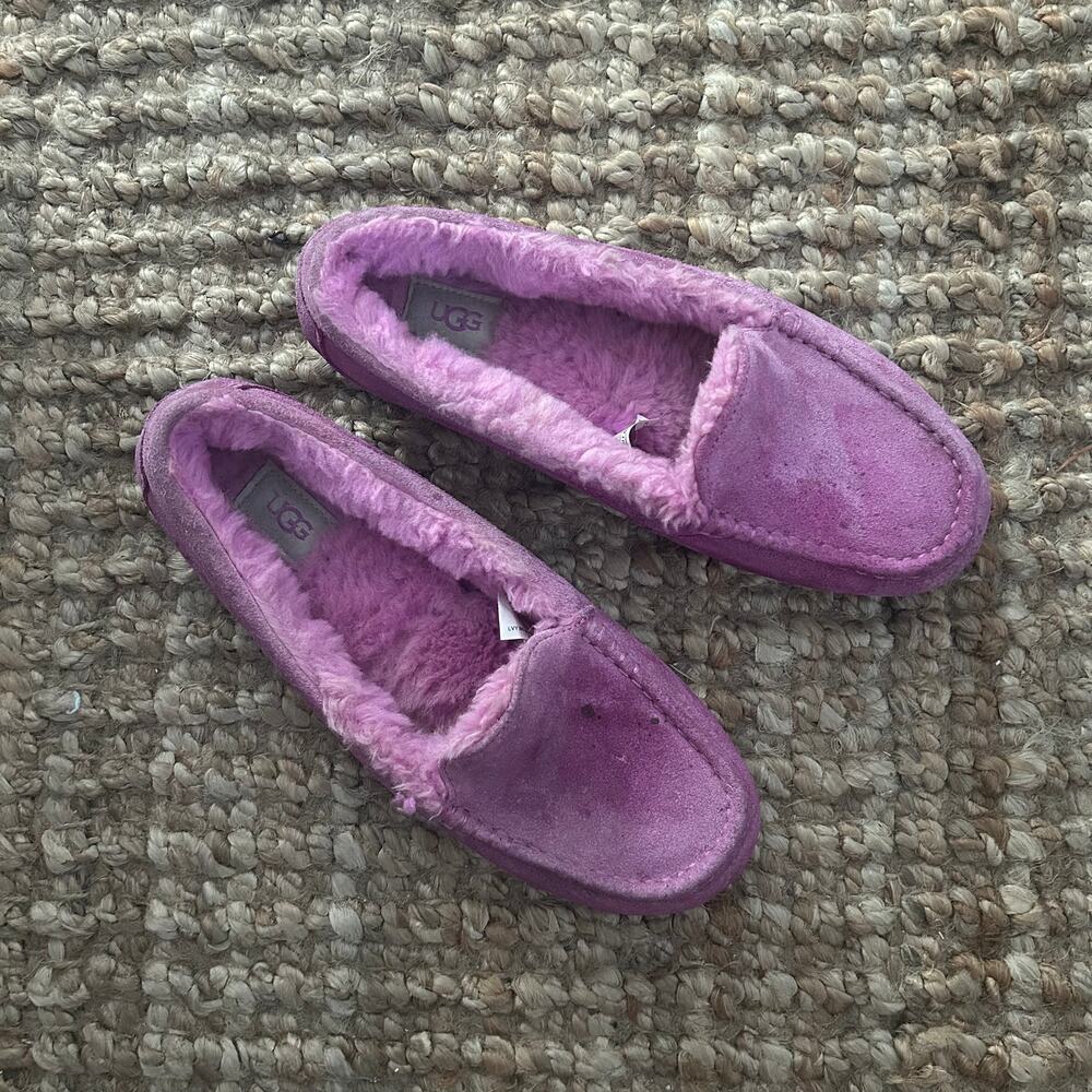 UGG Dakota Moccasin Slippers Purple Shearling Lined Suede Womens 11